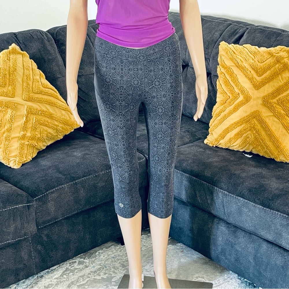 Athleta crop leggings